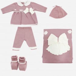 SET NEONATA IN LANA

COPERTA, CAPPELLINO

SCARPINE E COMPLETO